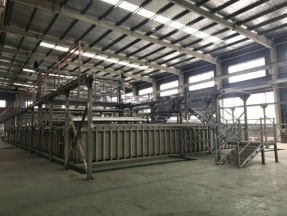 Automatic portal-shape anodizing line